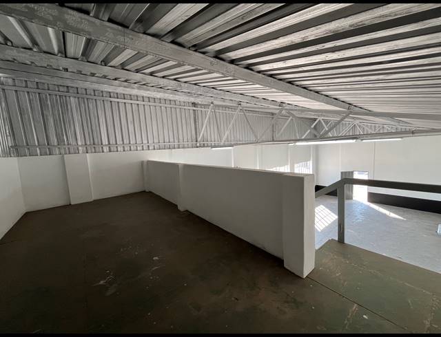 200M² WAREHOUSE TO LET IN SEBENZA